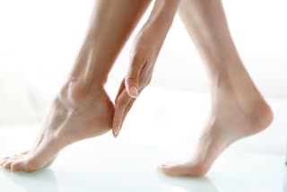 Natural ways to get rid of dry cracked heels, skin care tips, beauty tips, winter skin tips