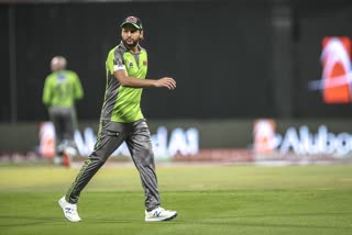 Shahid Afridi tests positive for COVID-19  Pakistan Super League  ഷാഹിദ് അഫ്രീദിക്ക് കൊവിഡ്  ഷാഹിദ് അഫ്രീദി  പാകിസ്ഥാന്‍ സൂപ്പര്‍ ലീഗ്