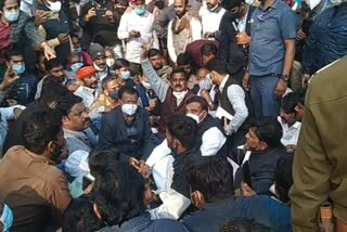 minister bhupendra singh protest in khurai