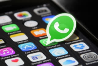 WhatsApp developing new chat control feature for group admins
