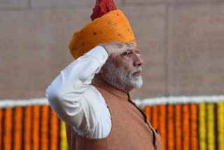 Girl cadets participation in NCC rally is the change India is witnessing today: PM Modi