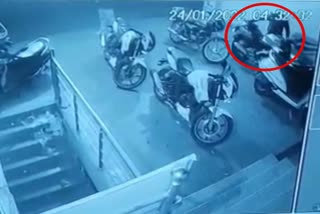 Bike Worth Rupees Two Lakh Stolen in Jaipur