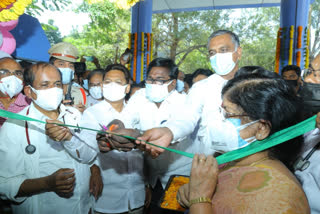Minister Harish Rao started Cath Lab in Khammam