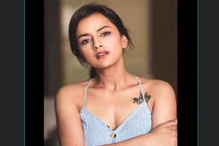 Shraddha Srinath Color Full Photoshoot,ಶ್ರದ್ಧಾ ಶ್ರೀನಾಥ್ ಬೋಲ್ಡ್ ಫೋಟೋಶೂಟ್