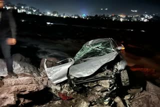 https://www.etvbharat.com/urdu/national/state/jammu/driver-killed-in-major-road-accident-in-rajouri-jammu/na20211226225158912