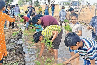 IT employees visit farm schools