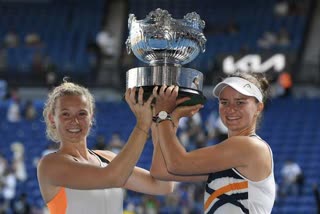 Krejcikova and Siniakova