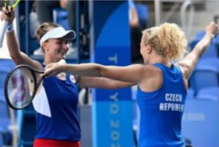 Barbora Krejcikova wins, Katerina Siniakova wins, Australian Open women's doubles title, Krejcikova-Siniakova wins