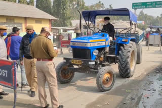 Police drive against unlicensed tractors