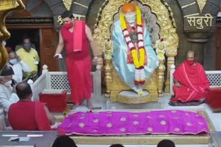 Governor Bhagat Singh Koshyari in Shirdi took sai samadhi darshan