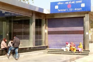 people-upset-due-to-closure-of-metro-station-gate-of-igi-airport-terminal-one