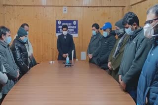 martyrs-day-observed-in-bandipora-district-office