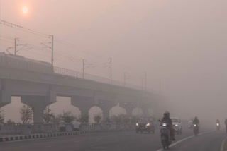 Delhi cold weather video, India climate change, New Delhi fog video