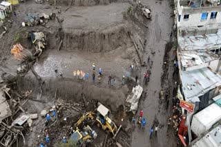 24 killed in landslide in Quito