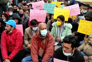 Ambulance workers protest in shimla
