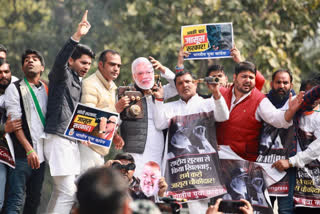 IYC holds protest outside Parliament House