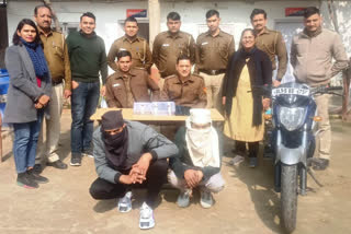 Maurice nagar police arrested two looter in delhi