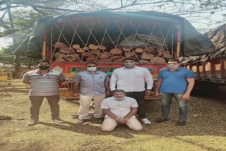 Kher timber smuggling: સેલવાસ ક્રાઇમ બ્રાન્ચે 11 ટન ખેરના લાકડા ભરેલો ટેમ્પો કબ્જે કર્યો