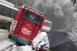 Bus skid in shimla
