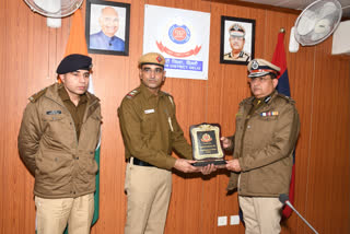 CP Delhi honored policemen in delhi