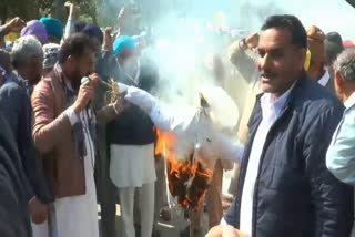 Ranjit Singh Chautala effigy burn Sirsa