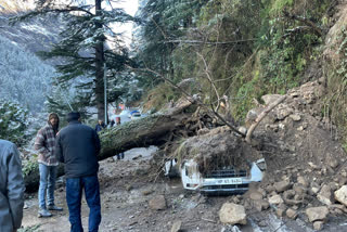 landslide in manikaran valley