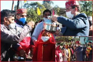 electrified hand pump in Thural Khas