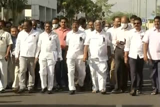 committee of ministers meet with AP employees