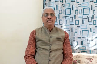 Prof. Mangesh Kulkarni