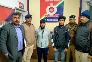 RPF jawan jumped from moving train to catch thief