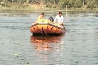 ndrf-team-took-out-dead-body-of-youth-drowned-in-pond-after-four-days-in-dhanbad