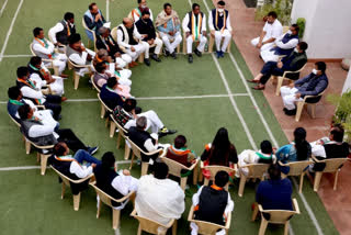 meeting of  Jharkhand congress leaders and mlas with rahul Gandhi in delhi