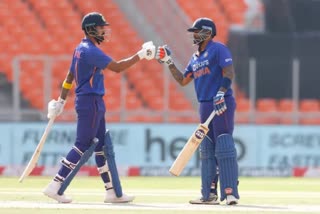 India score 237-9 against West Indies in 2nd ODI