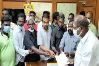 புதுச்சேரி ஹிஜாப் விவகாரம்: தலைமை ஆசிரியருக்கு எதிராக முதலமைச்சரிடம் புகார்