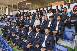 India West Indies Match : BCCI ના સેક્રેટરી જય શાહે અંડર 19 ક્રિકેટ વિશ્વકપ વિજેતા સાથે બેસીને મેચ નિહાળી