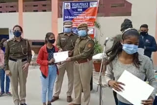 Delhi Police organizes self defense training for women