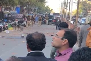 Stone pelting between two groups in Jaipur