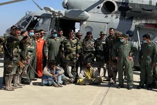 BSF apprehends half a dozen Pakistani fishermen in Bhuj OF Gujarat