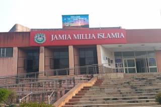 students-protested-demanding-to-open-jamia-campus