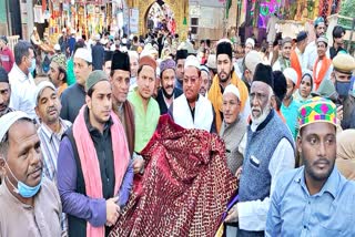 शिवराज सिंह चौहान की और से दरगाह में पेश हुई चादर