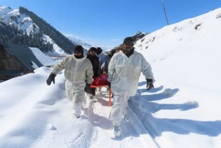J-K: Chinar Corps evacuate woman to hospital from snow