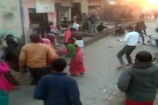 In Dankaur youth was beaten up with sticks for not giving back borrowed money