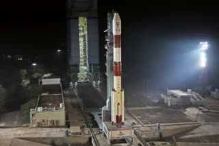 isro launches pslv c-52 today  pslv c-52  ഐഎസ്‌ആര്‍യുടെ പിഎസ്‌എല്‍വി സി-52 വിക്ഷേപണം  ശ്രീഹരികോട്ടയിലെ സതീഷ്‌ ധവാന്‍ സെന്‍റര്‍  ഇഒഎസ്‌-04