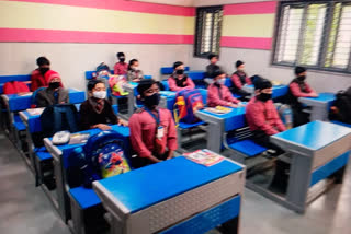 Schools open for small class students in Delhi