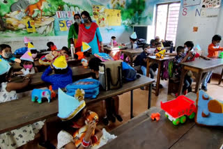 schools reopen in kerala  kerala school reopening  സ്‌കൂള്‍ തുറക്കല്‍  അങ്കണവാടികള്‍ തുറന്നു