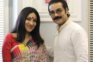 Prosenjit Chatterjee Rituparna Sengupta inviting for their marriage in new movie