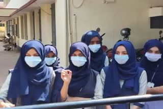 Hijab Controversy in MP college