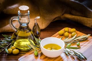 Extra virgin olive oil why it's healthier than other cooking oils, health benefits of extra virgin olive oil, which is the best cooking oil, healthy food tips