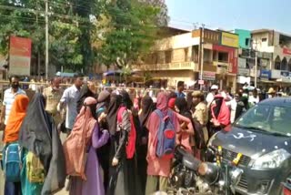 students wearing hijab in Chitradurga