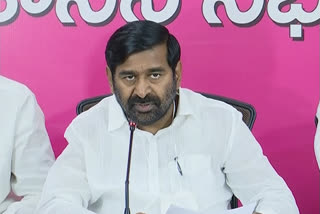 Minister Jagadeesh reddy demand apologize from bandi sanjay and kishan reddy